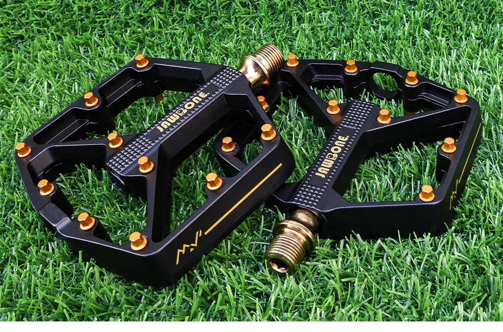 `JAWBONE MTB Flat Pedal | Aluminum 125x104mm CrMo Axle – Trail & Enduro`